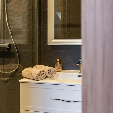 L'incroyable,appartement De Gamme Climatise, Appartement *